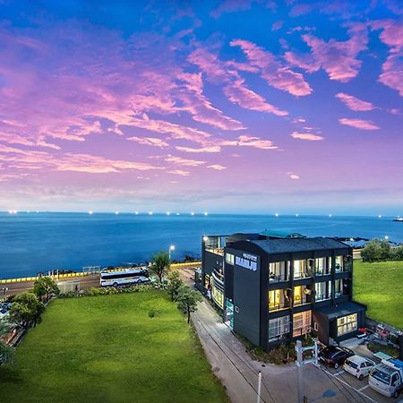Maniju Pension Togŭnnae Exteriör bild